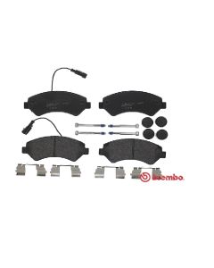 Bremsbelagsatz Scheibenbremse vorne BREMBO P 23 136